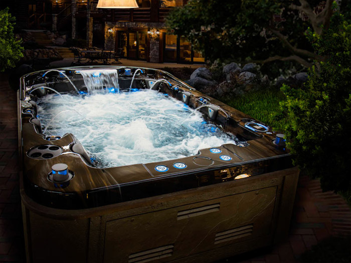 Spas and Hot Tubs, Blue Dolphin Pools & Spas